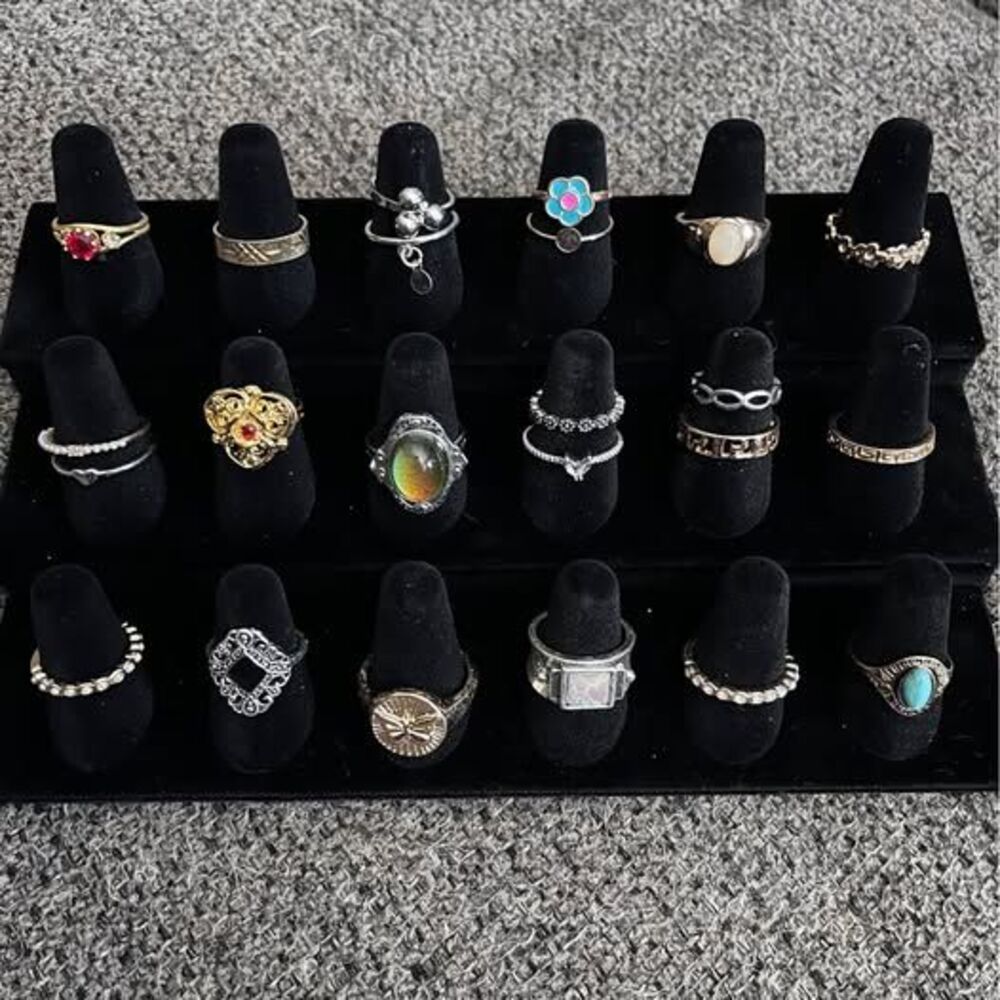 23 Assorted Ring Collection - Picture 1 of 3